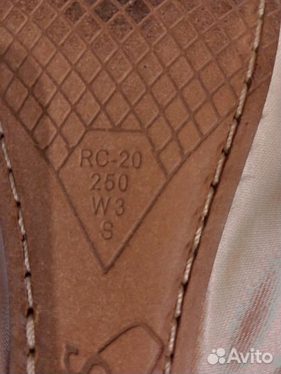 Пуанты r class