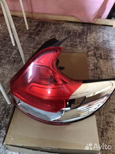 Правый фонарь LADA xray