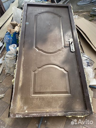 Двери межкомнатные и уличная