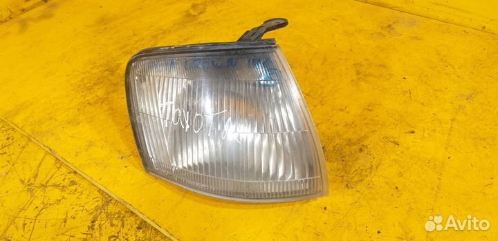 Указатель поворота правый для Toyota Crown 140