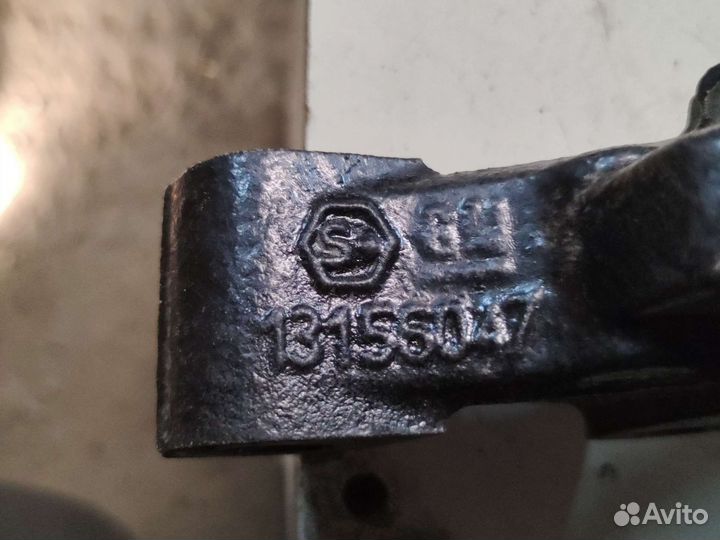 Кулак поворотный (цапфа) Опель