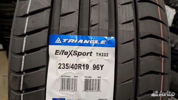 Triangle EffeXSport TH202 235/40 R19 96Y