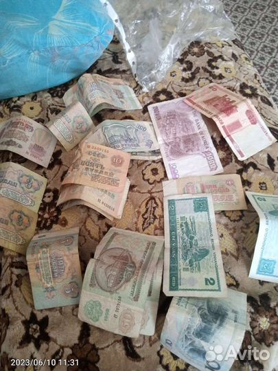 Продам колекцию старых денег, разных стран