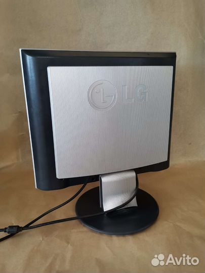 Монитор LG Flatron L1730S