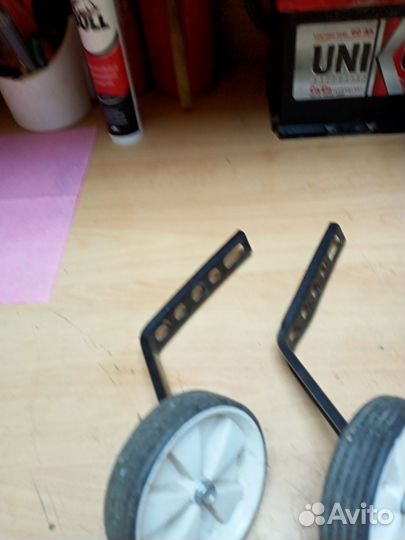 Боковые вспомогательные колеса для велосипеда