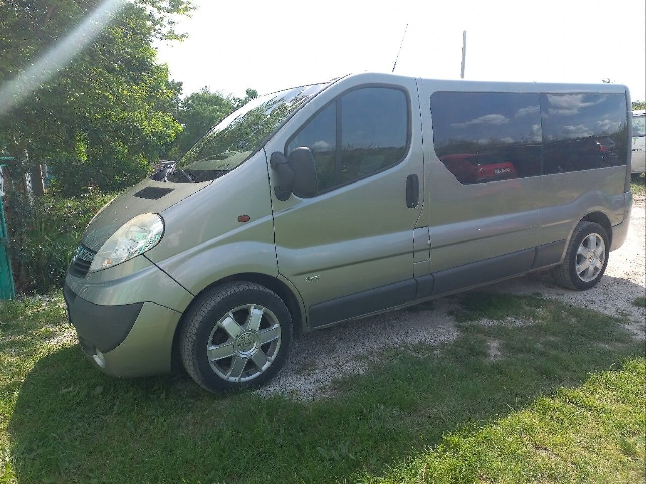 Opel Vivaro: фото владельца