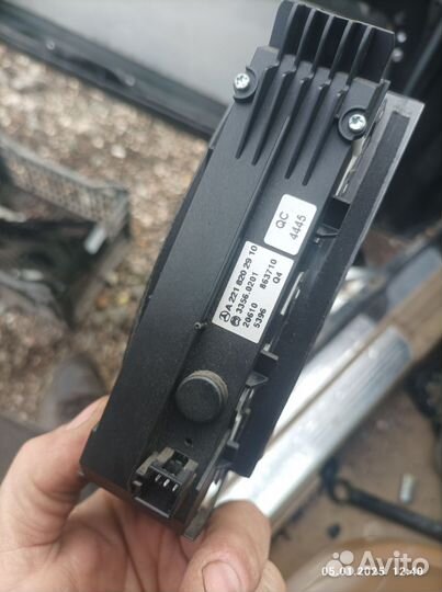 Блок кнопок консоли a2218202910 mercedes w221