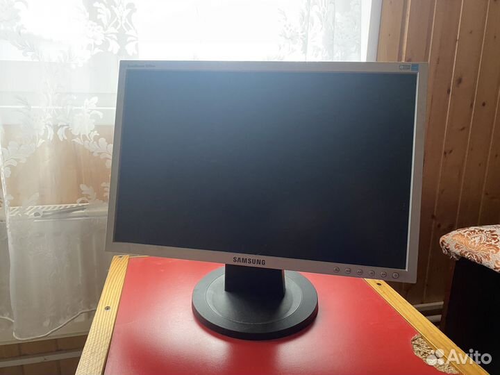 Монитор Samsung 19 широкоформатный