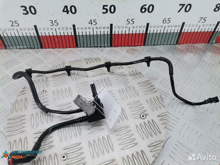 Трубка обратки форсунок Mitsubishi Carisma рест