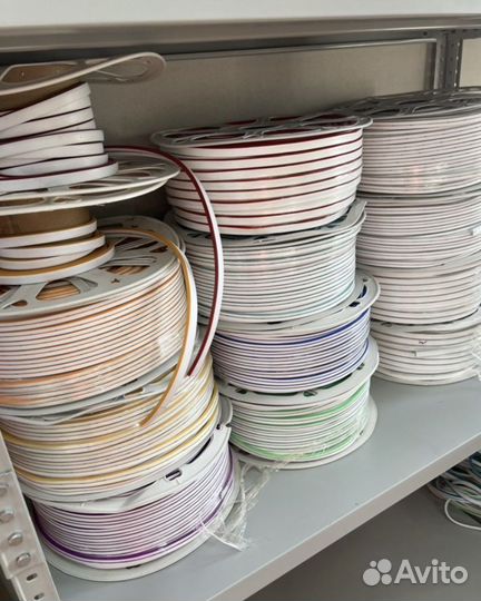 Гибкий неон 12 Воль и 220 вольт