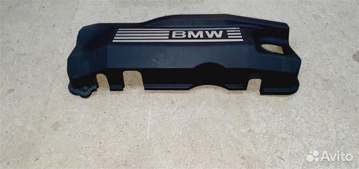 Декоративная накладка двигателя BMW E90