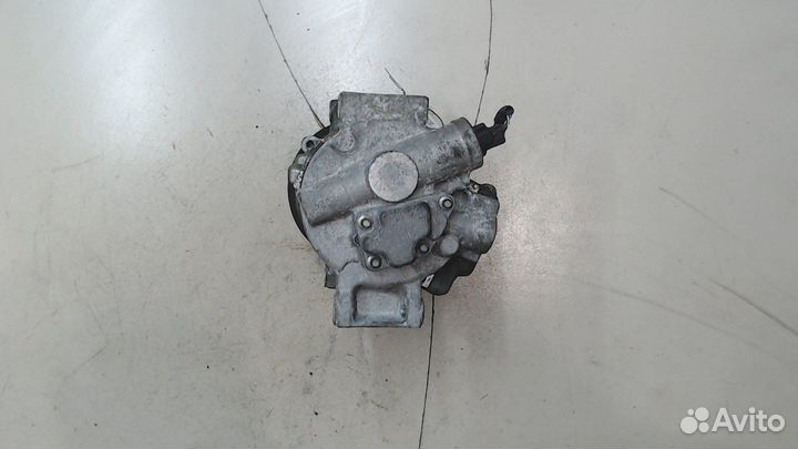 Компрессор кондиционера Toyota Verso, 2011