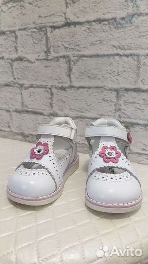 Сандали туфли для девочки 20 размер