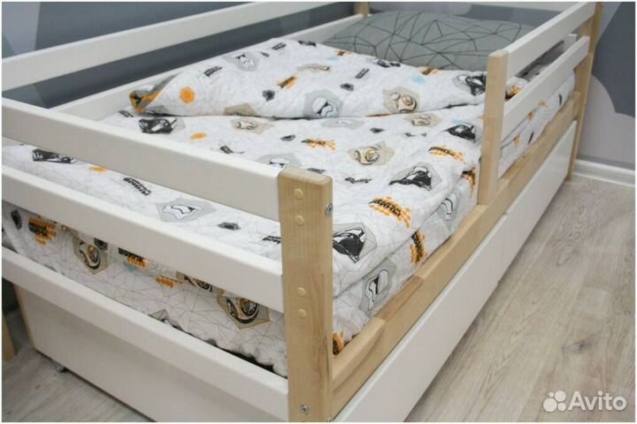 Детская кровать из массива березы