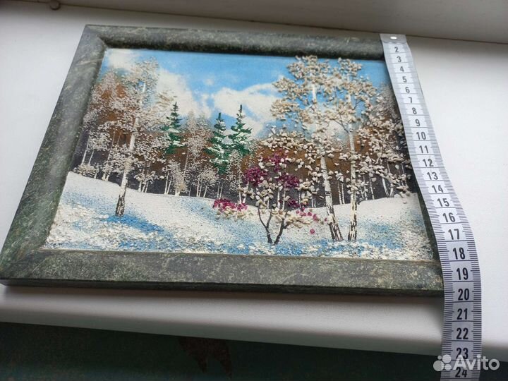 Картина из уральских самоцветов