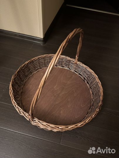 Корзина плетеная большая из лозы