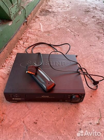 Видеомагнитофон