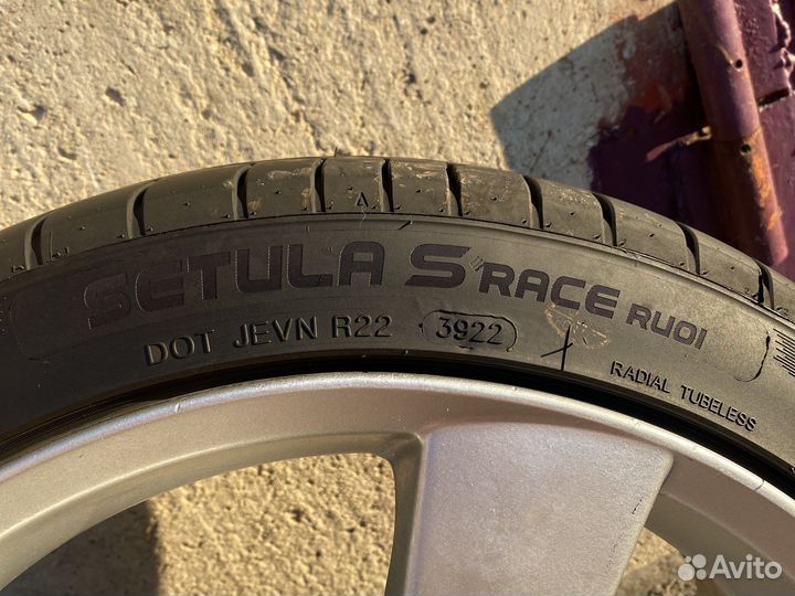 Rotalla Setula S-Race RU01 225/40 R18 92W