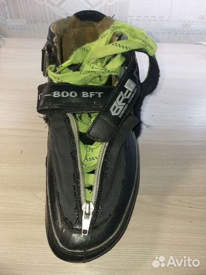 Ботинки для шорт-трека