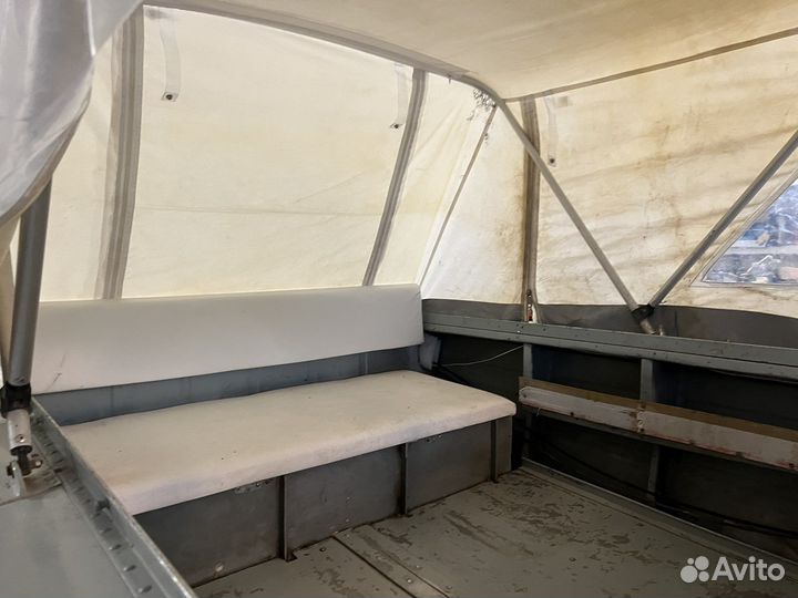 Моторная лодка Днепр