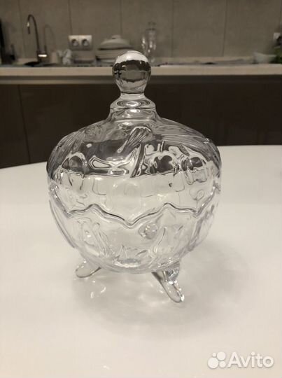 Конфетница с крышкой