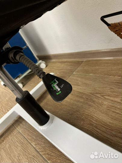 Педикюрное кресло на гидравлике