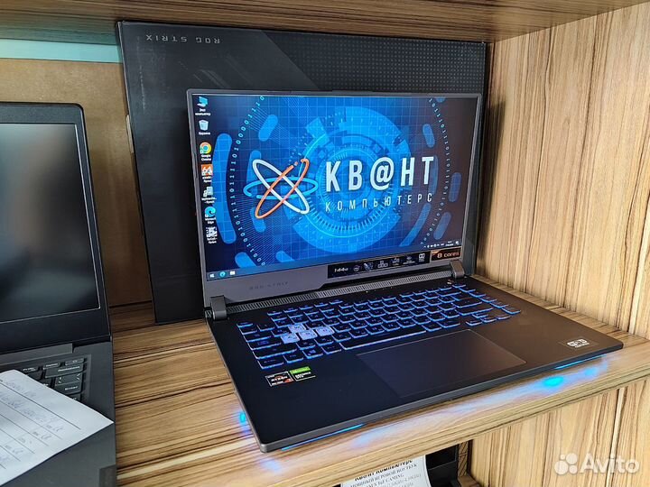 Шикарный игровой ноутбук Asus RoG Strix на гаранти