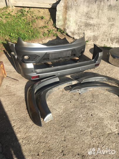 Бампер б/у передний и задний и расширители арок