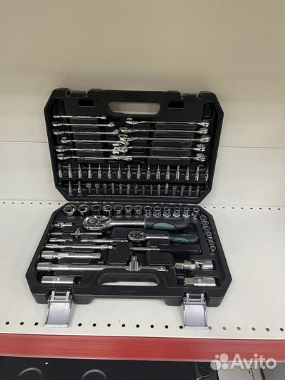 Набор ключей инструментов 78 предметов