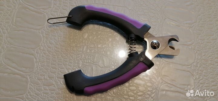 Миска и когтерез-ножницы для кошек и собак