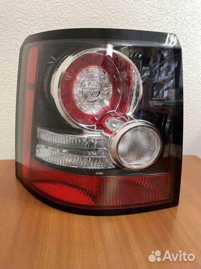Задний левый фонарь Рендж Ровер Спорт 10-13г