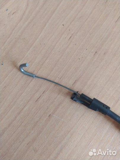 Трос открывания двери задний Volkswagen Passat B5