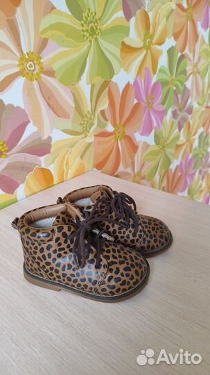 Ботинки девочке