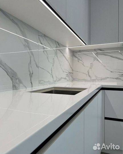 Стильный кухонный гарнитур