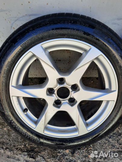 Комплект литых дисков r17 на Audi