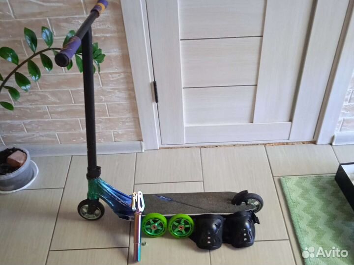 Самокат и детали
