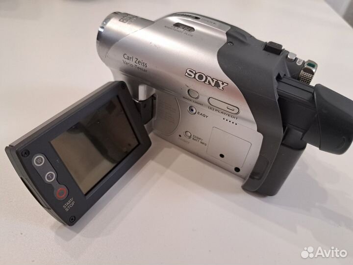 Видеокамера sony handycam
