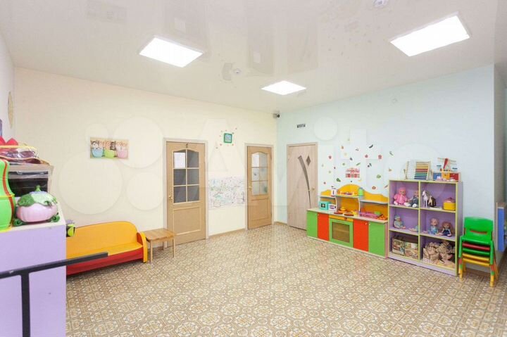 4-к. квартира, 126 м², 1/9 эт.