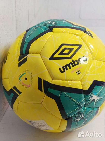 Футбольный мяч