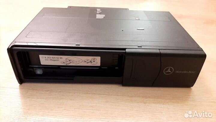 CD чейнджер Mercedes S-Class W220