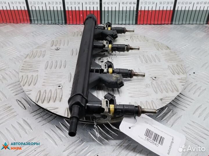 Форсунка Peugeot 308 T7 2008 1984G7