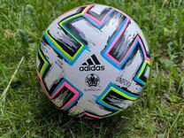 Футбольный мяч adidas uniforia