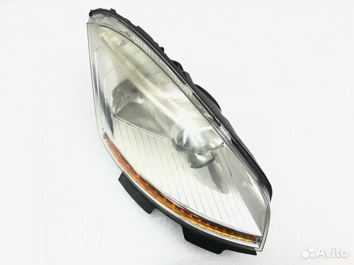 Фара правая Citroen C4 Picasso универсал HDI 2007