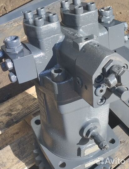 Гидромотор хода Амкодор Dana Brevini H2V 108 S L2