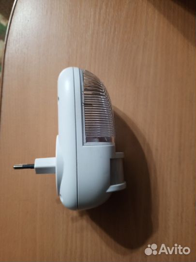 Светильник ночник в розетку