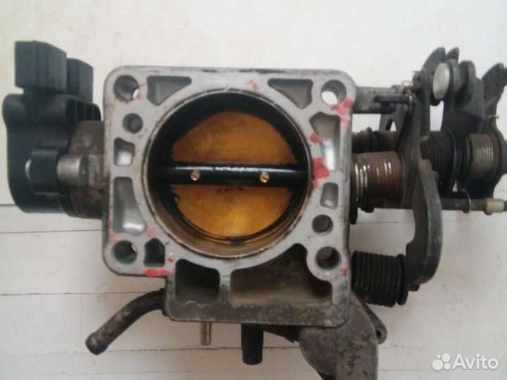 Дросельная заслонка