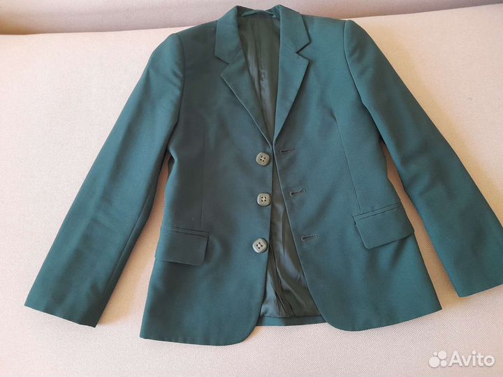 Пиджак темно-зеленый