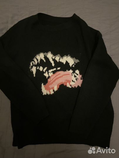 Свитер женский