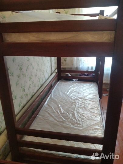 Двухярусная кровать