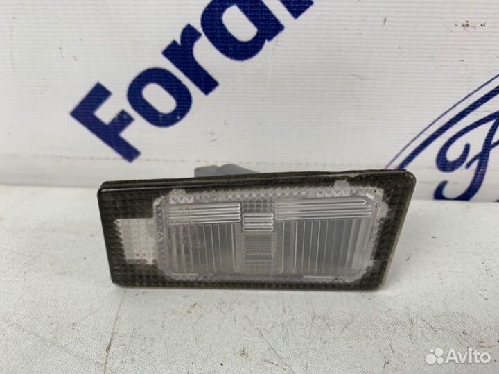 Плафон подсветки номера задний левый Hyundai